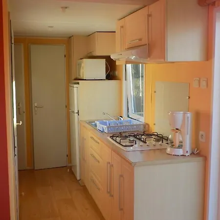 Natur Camping Bungalow T2 Superior - 4 * 帕塔亚什